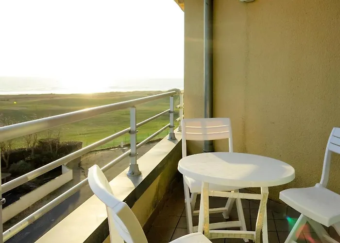 Pamplemousse Face By Interhome * Les Bains